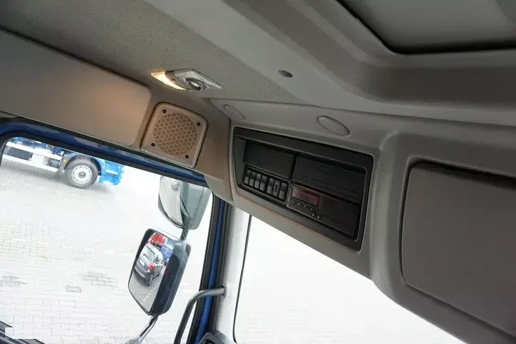 Renault / D 320 / EURO 6 / FIRANKA + WINDA / 21 PALET / ŁAD. 16 530 KG zdjęcie 28