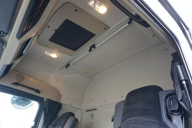 Mercedes ACTROS / 2553 / EURO 6 / CHŁODNIA + WINDA / 23 PALETY / OŚ SKRĘTNA zdjęcie 17