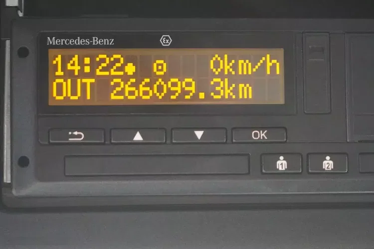 Mercedes Actros 1833 / 260 tys. km / Zabudowa WUKO 11000 l zdjęcie 20