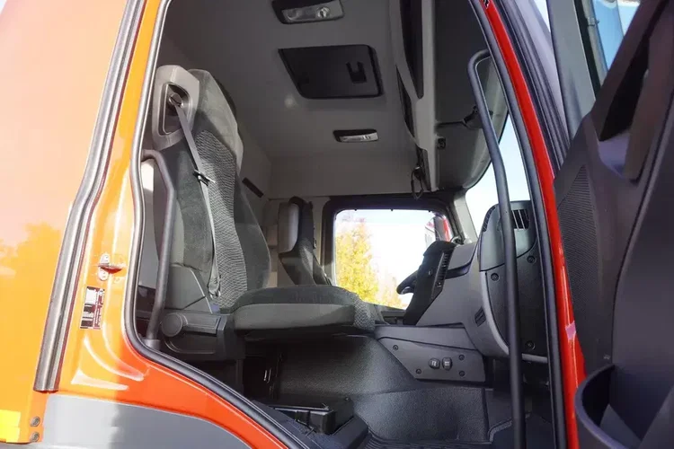 Mercedes Actros 1833 / 260 tys. km / Zabudowa WUKO 11000 l zdjęcie 29