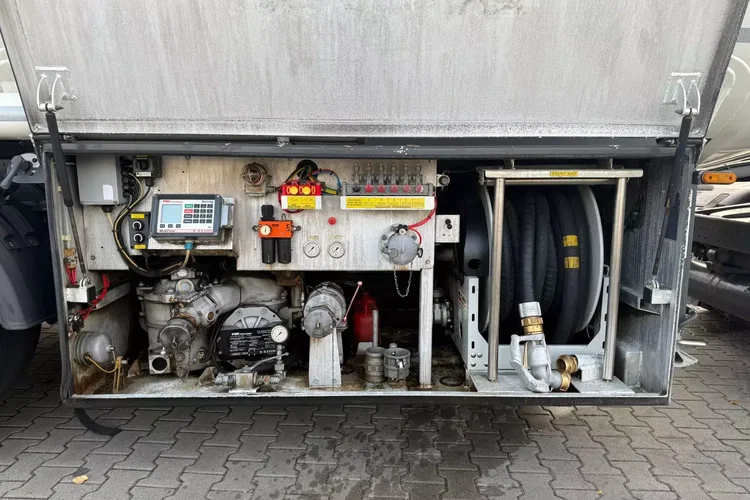 STOKOTA CYSTERNA PALIWOWA / 5 KOMOROWA / ON / BP / DRUKARKA / zdjęcie 4