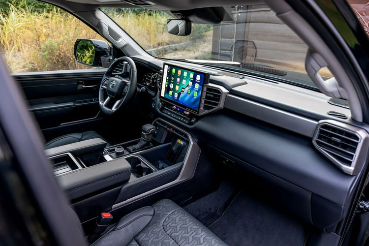 Toyota Tundra Limited / 3.4 V6 Hybrid i-FORCE MAX / 4x4 / Black Edition / zdjęcie 45