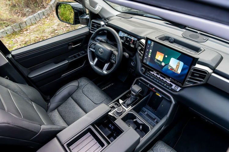 Toyota Tundra Limited / 3.4 V6 Hybrid i-FORCE MAX / 4x4 / Black Edition / zdjęcie 53