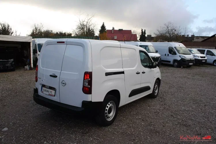Opel Combo zdjęcie 18