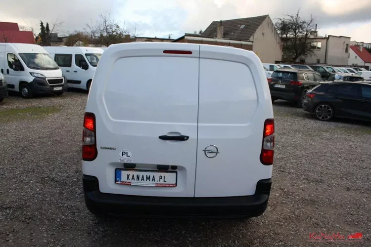 Opel Combo zdjęcie 19