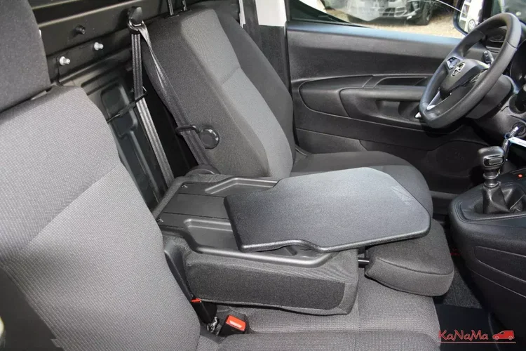 Opel Combo zdjęcie 24