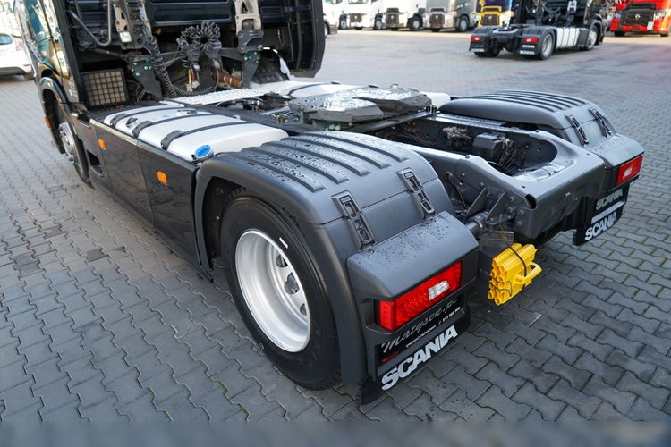 Scania S 500 / RETARDER / KLIMA POSTOJOWA / CAŁA NA PODUSZKACH / OPONY 100% zdjęcie 16
