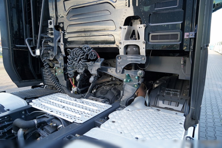 Scania S 500 / RETARDER / KLIMA POSTOJOWA / CAŁA NA PODUSZKACH / OPONY 100% zdjęcie 20