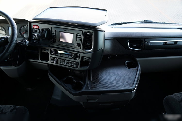 Scania S 500 / RETARDER / KLIMA POSTOJOWA / CAŁA NA PODUSZKACH / OPONY 100% zdjęcie 36