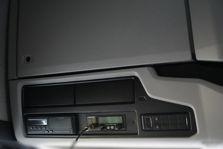 Scania S 500 / RETARDER / KLIMA POSTOJOWA / CAŁA NA PODUSZKACH / OPONY 100% zdjęcie 38