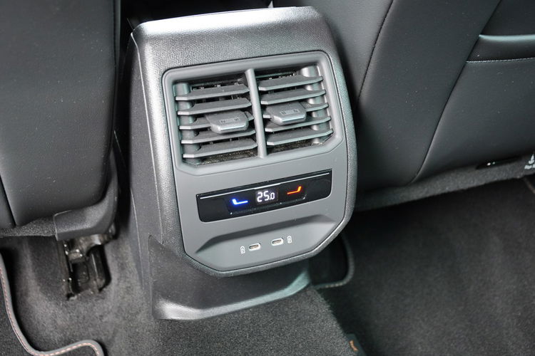 Cupra Formentor 1.5TSI 150KM DSG Ambiente Kamera Gwar. Dealer FV23% zdjęcie 28