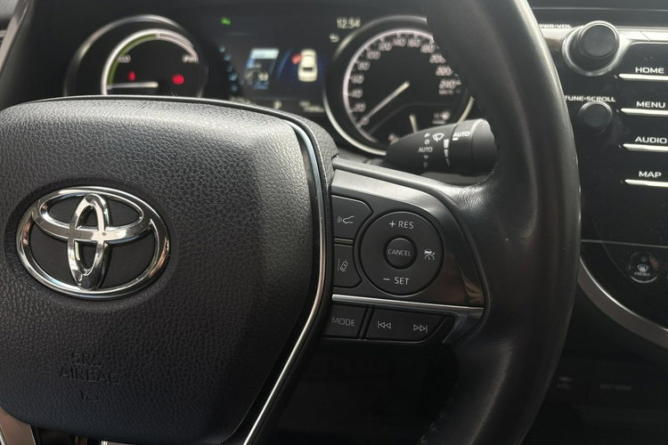 Toyota Camry 2.5 HSD 218KM COMFORT, salon Polska, gwarancja zdjęcie 13