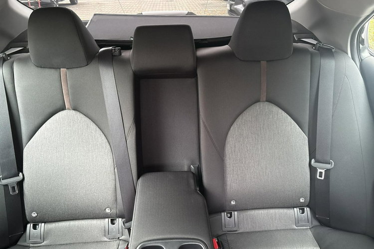 Toyota Camry 2.5 HSD 218KM COMFORT, salon Polska, gwarancja zdjęcie 21