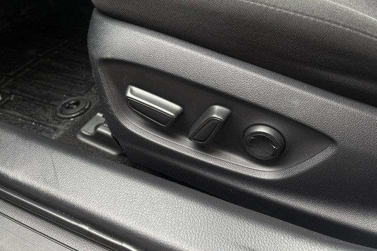 Toyota Camry 2.5 HSD 218KM COMFORT, salon Polska, gwarancja zdjęcie 25