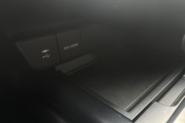 Toyota Camry 2.5 HSD 218KM COMFORT, salon Polska, gwarancja zdjęcie 29