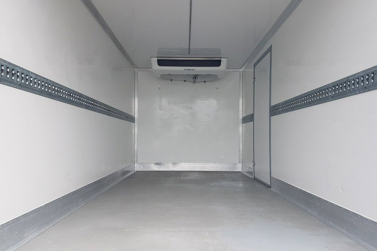 Renault Master 8EP CHŁODNIA MROŹNIA 4.22x2.11x2.02 IZOTERMA AGREGAT THERMO KING V-500 zdjęcie 24