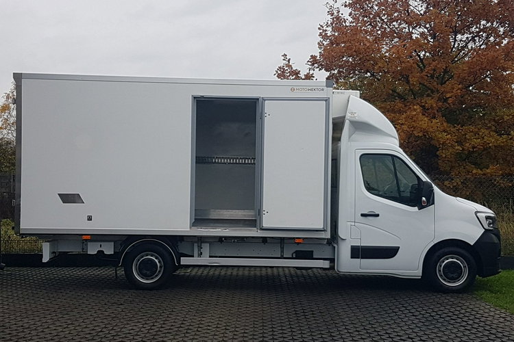Renault Master 8EP CHŁODNIA MROŹNIA 4.22x2.11x2.02 IZOTERMA AGREGAT THERMO KING V-500 zdjęcie 27