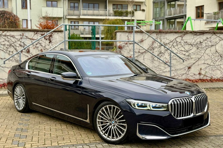 BMW 750 Faktura VAT 23% 750I X-drive High Executive zdjęcie 16
