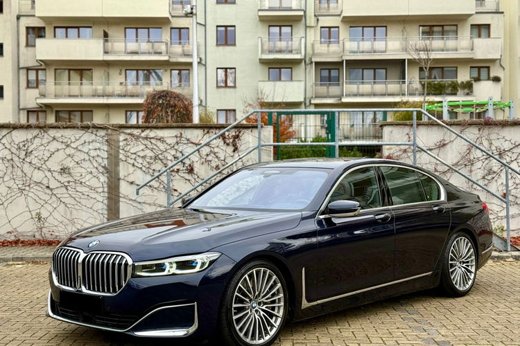 BMW 750 Faktura VAT 23% 750I X-drive High Executive zdjęcie 17