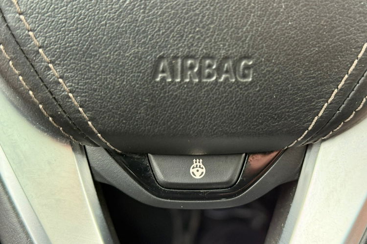 BMW 750 Faktura VAT 23% 750I X-drive High Executive zdjęcie 32