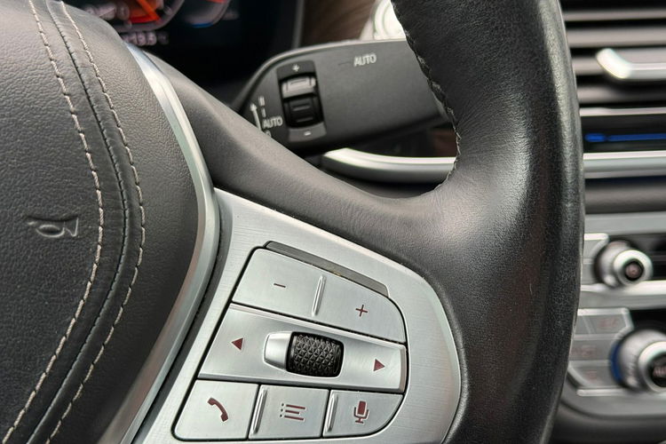 BMW 750 Faktura VAT 23% 750I X-drive High Executive zdjęcie 33