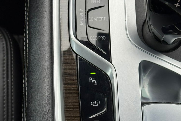 BMW 750 Faktura VAT 23% 750I X-drive High Executive zdjęcie 44