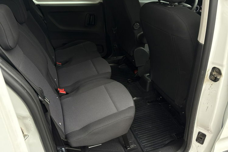 Toyota Proace City Verso 1.5 D-4D 102KM Combi zdjęcie 13