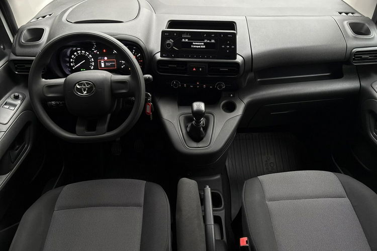 Toyota Proace City Verso 1.5 D-4D 102KM Combi zdjęcie 16