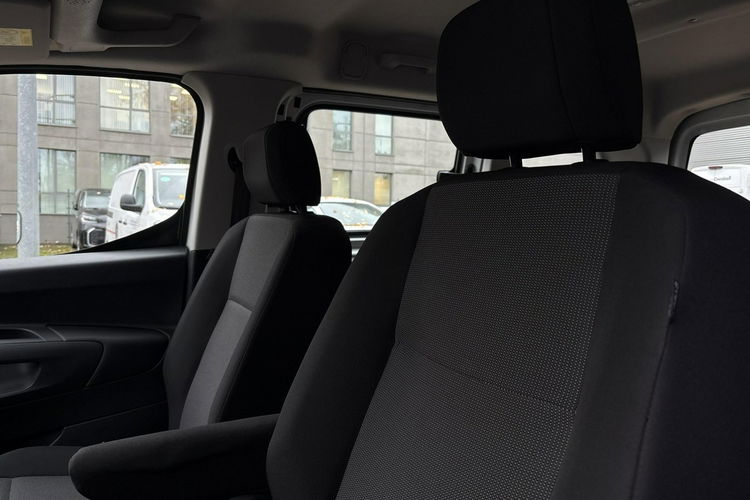 Toyota Proace City Verso 1.5 D-4D 102KM Combi zdjęcie 19