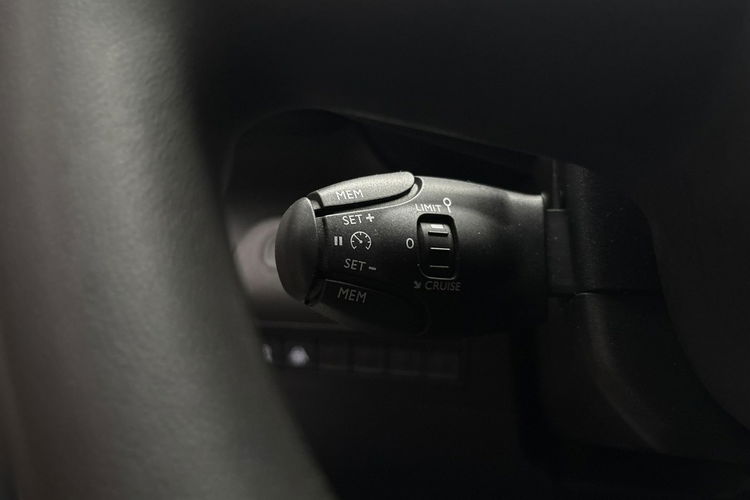 Toyota Proace City Verso 1.5 D-4D 102KM Combi zdjęcie 24