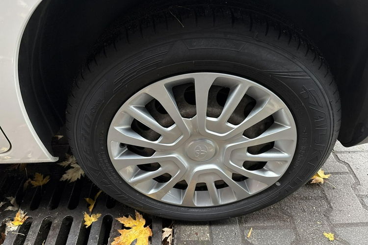 Toyota Proace City Verso 1.5 D-4D 102KM Combi zdjęcie 30