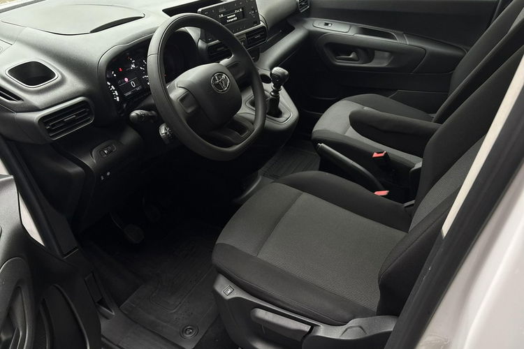 Toyota Proace City Verso 1.5 D-4D 102KM Combi zdjęcie 9