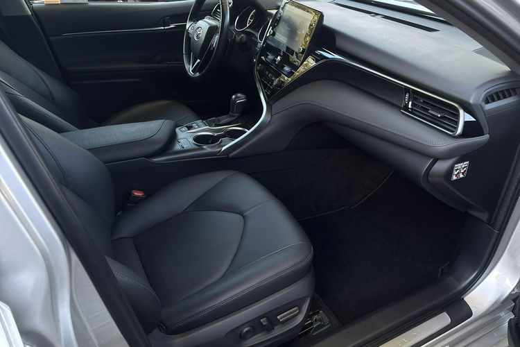 Toyota Camry 2.5 HSD 218KM EXECUTIVE, gwarancja, FV23% zdjęcie 14