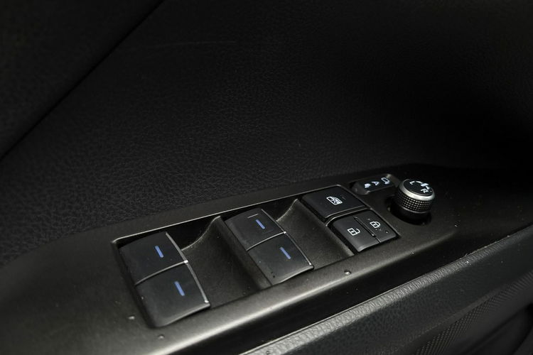 Toyota Camry 2.5 HSD 218KM PRESTIGE, gwarancja, FV23% zdjęcie 15