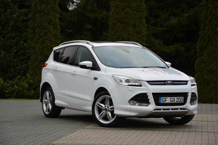 Ford Kuga Individual Radar ACC Skóry Panorama Ledy Bi-xenon Navi Kamera ALU19 zdjęcie 5