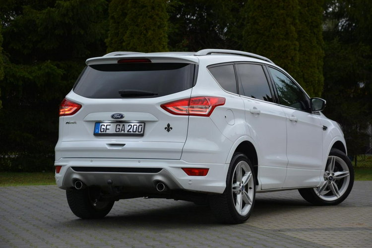 Ford Kuga Individual Radar ACC Skóry Panorama Ledy Bi-xenon Navi Kamera ALU19 zdjęcie 9