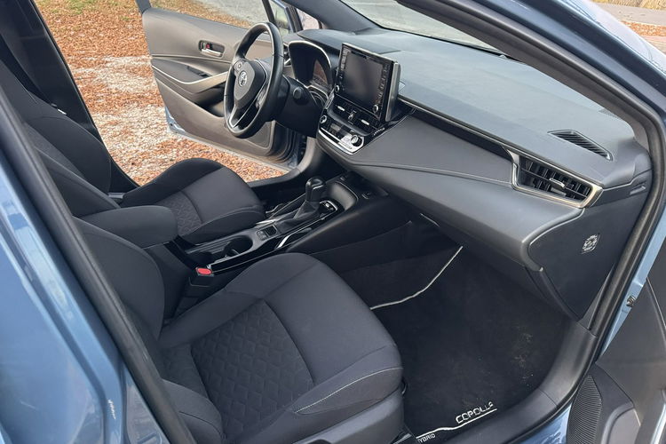 Toyota Corolla REZERWACJA 1.8 HSD F-Vat 23% Virtual PDC 360 Ast. Parkowani Distronic zdjęcie 12