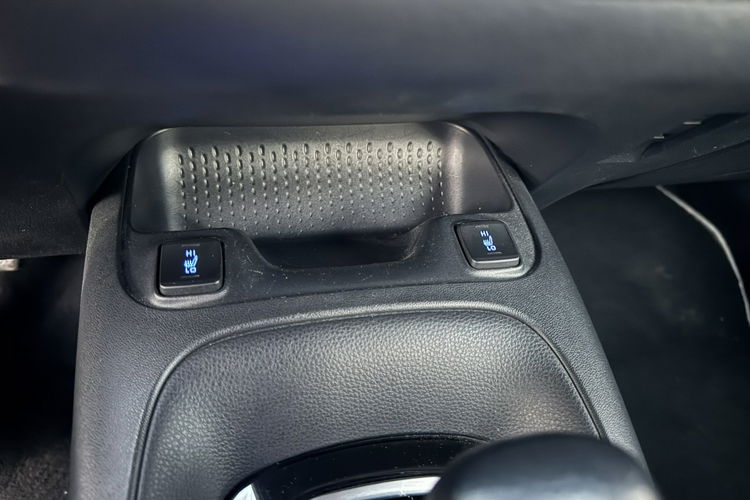 Toyota Corolla REZERWACJA 1.8 HSD F-Vat 23% Virtual PDC 360 Ast. Parkowani Distronic zdjęcie 14