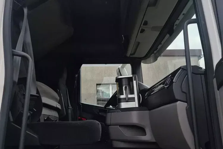 Scania R450 zdjęcie 14