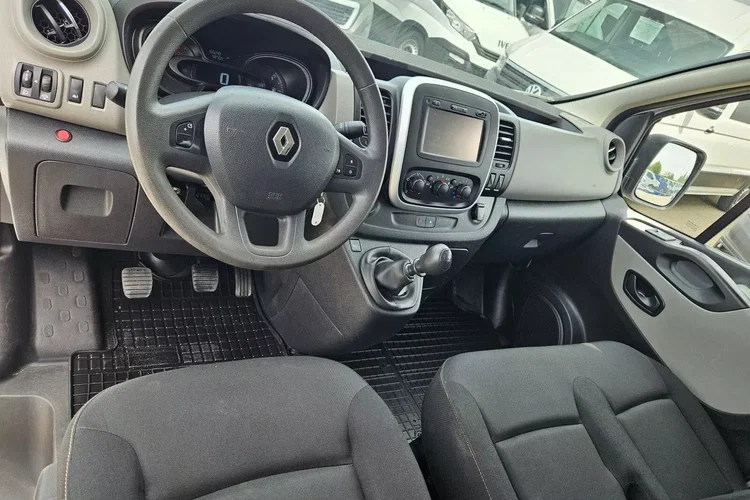Renault Trafic Long 59999zł NETTO Brygadówka 6 osób 1.6dCi/120KM zdjęcie 18