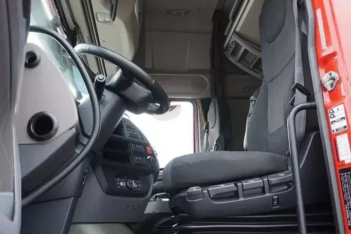 DAF / XF / 480 / ACC / EURO 6 / ZESTAW PRZEJAZDOWY 120 M3 zdjęcie 7