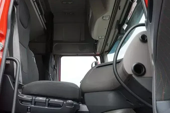 DAF / XF / 480 / ACC / EURO 6 / ZESTAW PRZEJAZDOWY 120 M3 zdjęcie 8