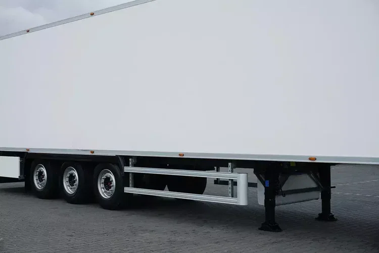 Lamberet / CHŁODNIA / CARRIER 1950 / MULTITEMPERATURA / OŚ PODNOSZONA zdjęcie 13