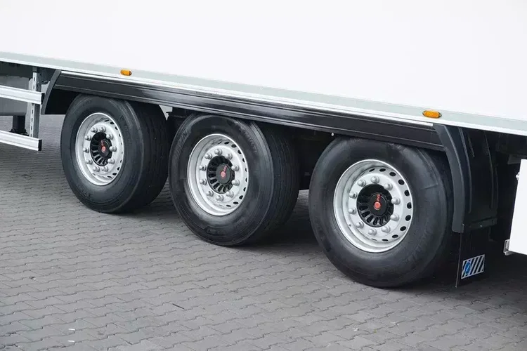 Lamberet / CHŁODNIA / CARRIER 1950 / MULTITEMPERATURA / OŚ PODNOSZONA zdjęcie 8