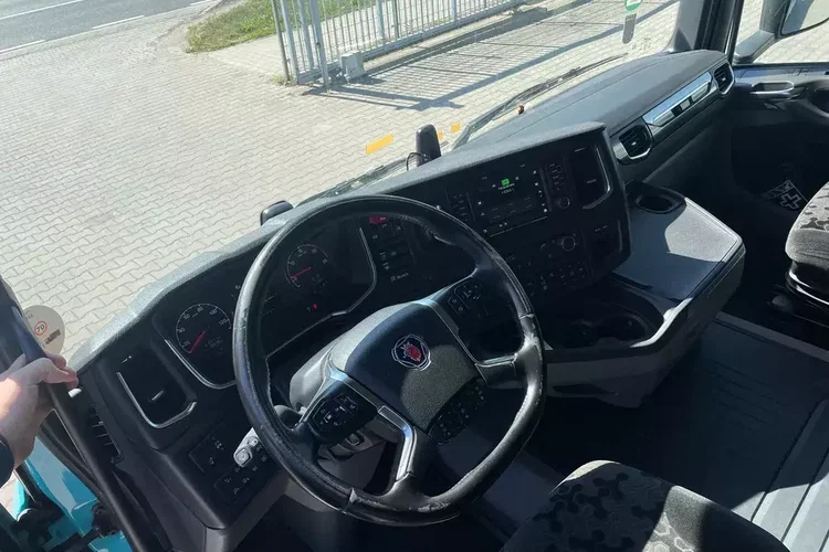 Scania R450 LowDeck, Mega zdjęcie 11