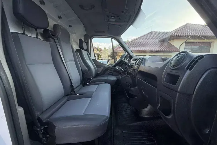 Renault Master zdjęcie 23