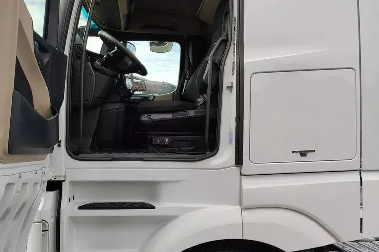 Mercedes ACTROS 1845 Euro 6 Low Deck Mega zdjęcie 10