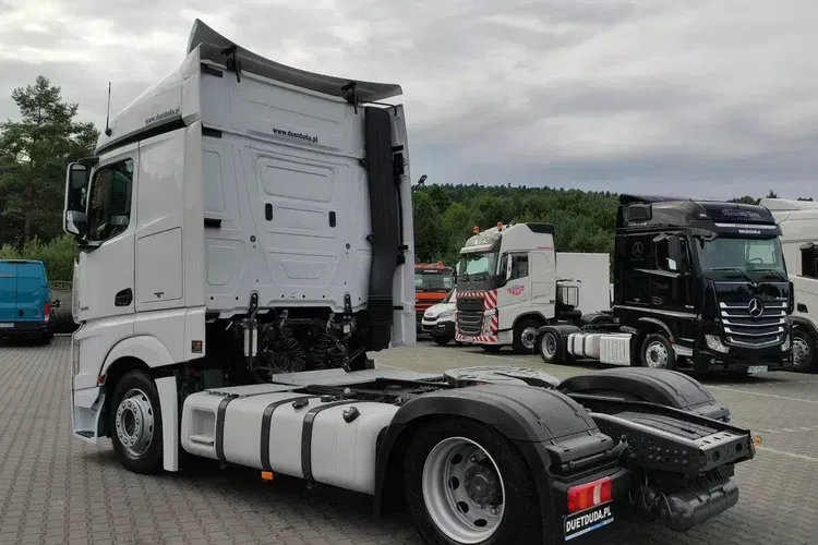 Mercedes ACTROS 1845 Euro 6 Low Deck Mega zdjęcie 9
