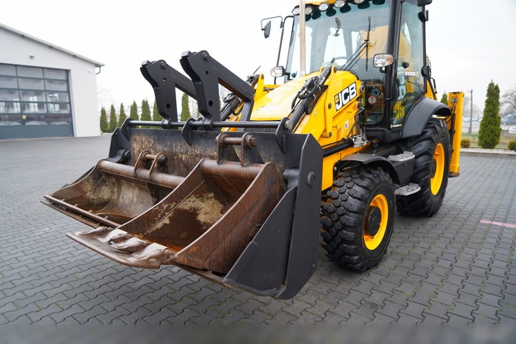 JCB 3CX / KOPARKO-ŁADOWARKA / JOYSTICK / SZYBKOZŁĄCZE / KLIMA / zdjęcie 17