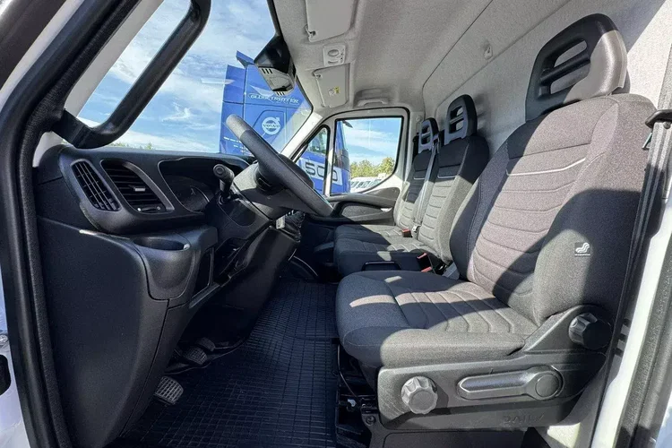 Iveco Daily 35C14 zdjęcie 25